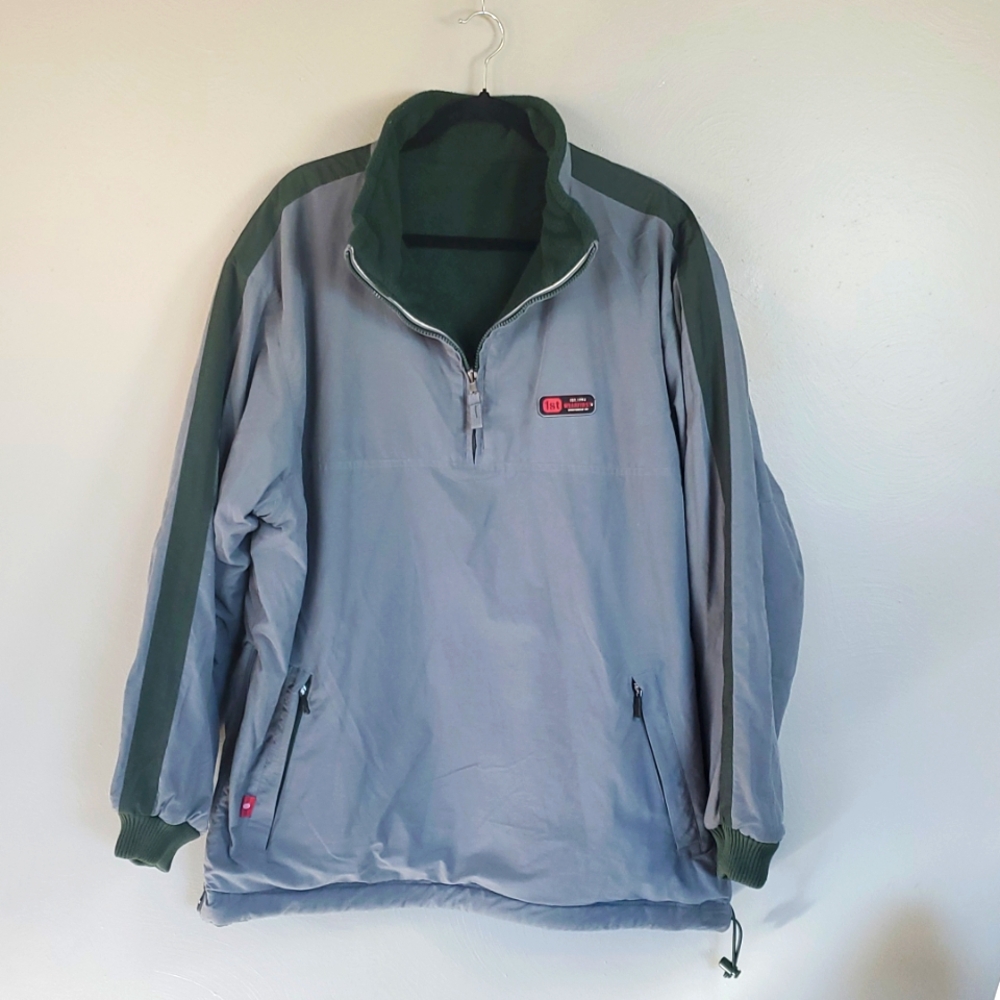 Wearfirst men's quarter zip reversible pullover. Gray and green. Large
